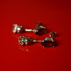 Itsy Bitsy Spider Garnet Studs