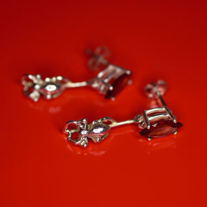 Itsy Bitsy Spider Garnet Studs