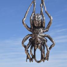 Tarantula Chain