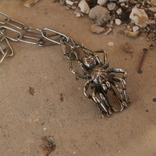 Tarantula Chain