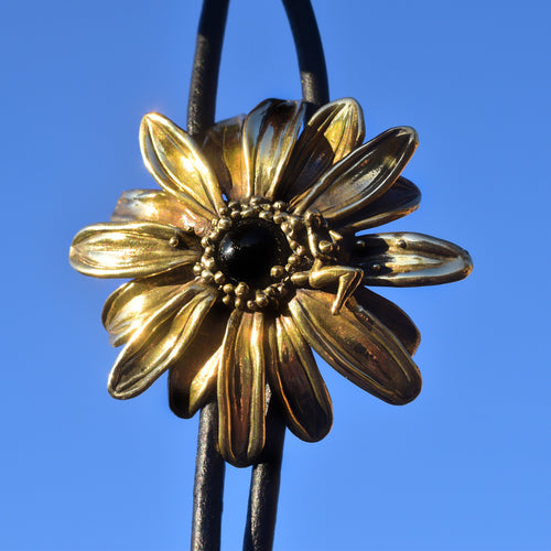 Daisy Bolo Tie