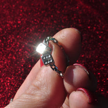 Tumbling Dice Chain ring