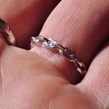 Tumbling Dice Chain ring