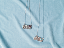 Van Necklace
